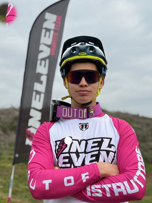 Team 111 8 Emiliano Contasti istruttore di mountain bike a la scuola oneleven scuola mtb roma