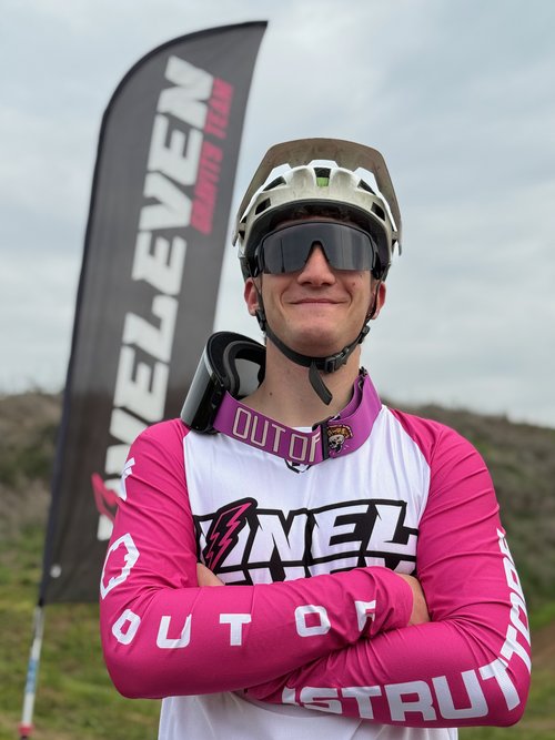 Team 111 3 Valerio Giusini istruttore oneleven scuola mtb roma